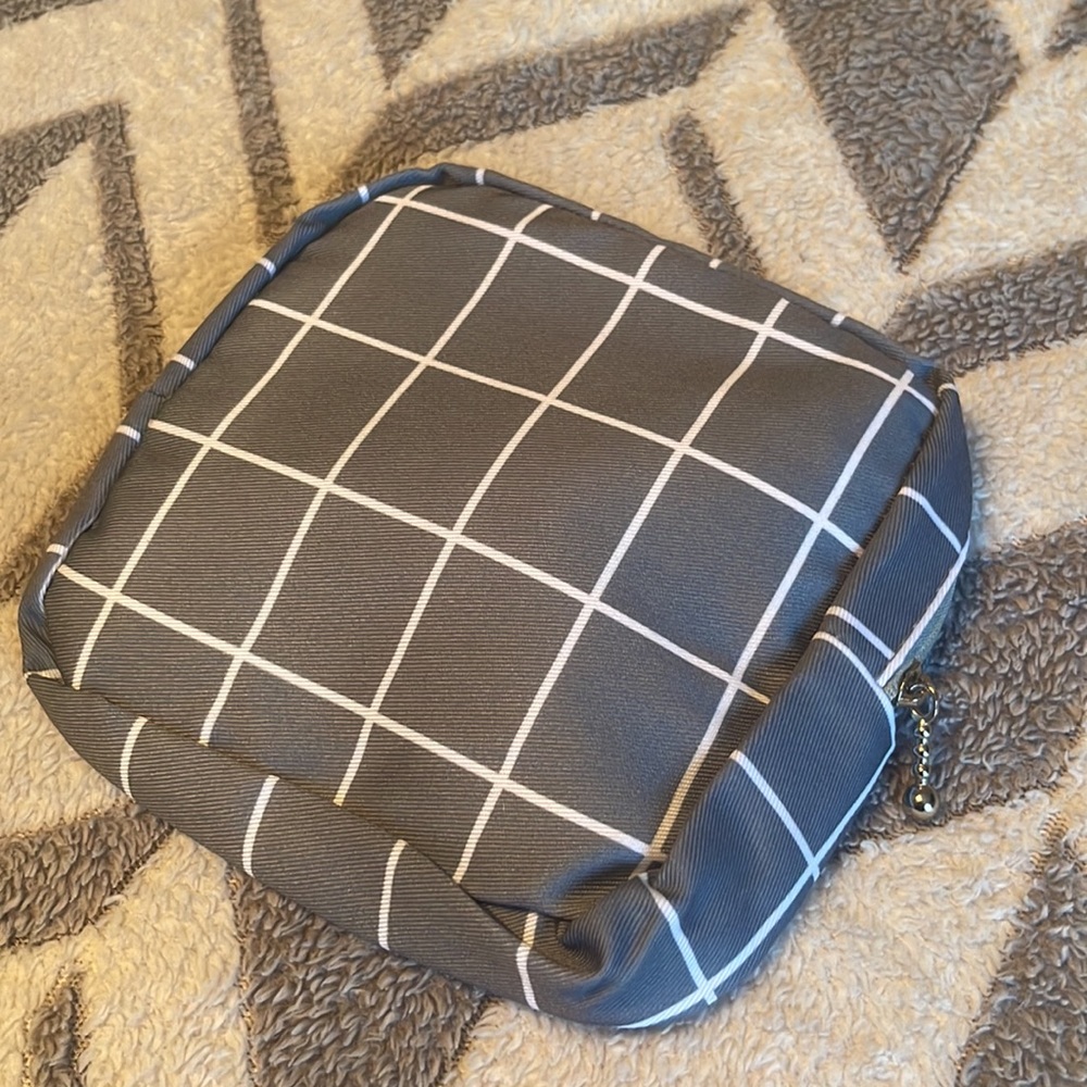 Gray Bag - Picture 3 of 6